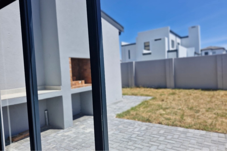 42 Bedroom Property for Sale in Sandown Western Cape